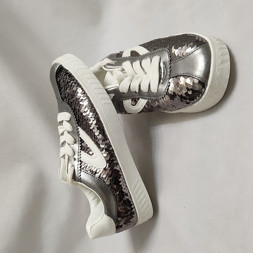 Tretorn Camden Sequin White Graphate Lace-up Sneakers (toddler size 12)